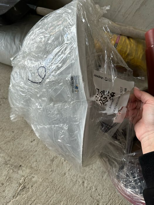 Фотография покупателя товара Клумба пластиковая, 2 яруса, d = 25–55 см, h = 87 см, на высокой ножке, белая - Фото 4