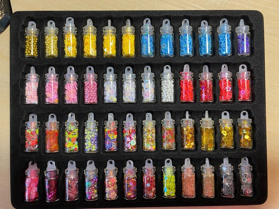 Фотография покупателя товара Ассорти для декора, в пластиковом органайзере, набор 48 бутылочек, разноцветные - Фото 8