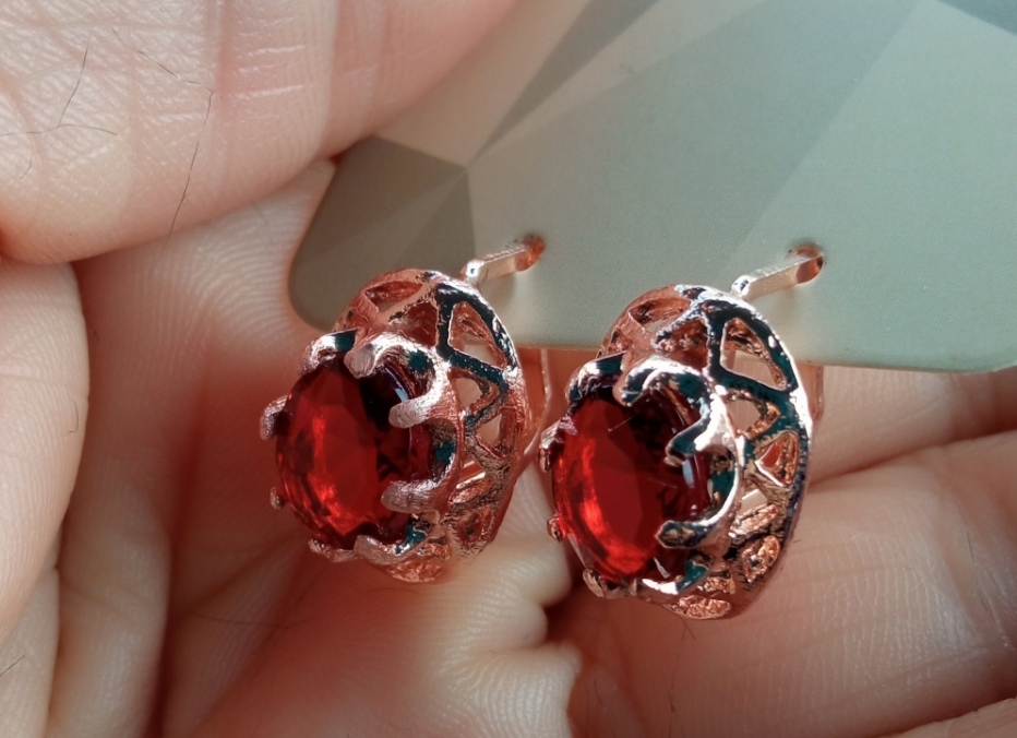 Фотография покупателя товара Серьги со стразами «Эдель» овал ажурный, светло-розовые в золоте - Фото 1