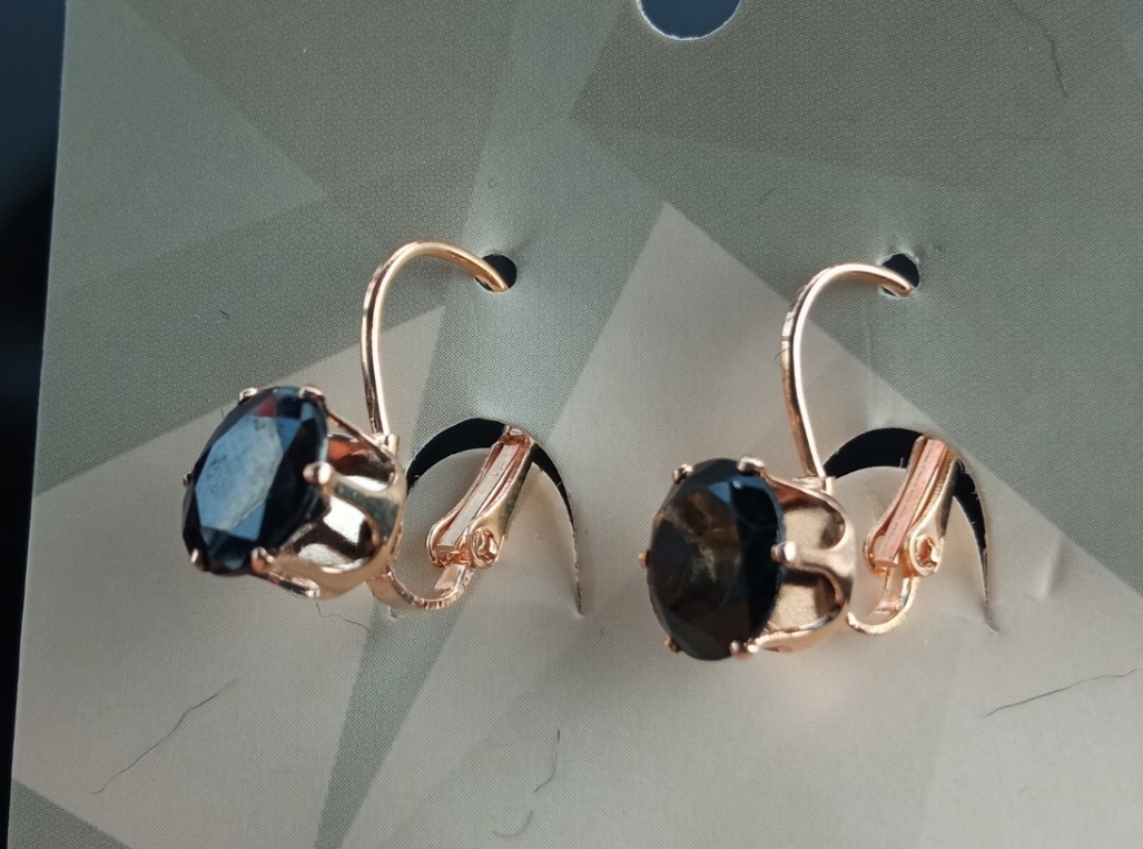 Фотография покупателя товара Серьги со стразами «Конфетти», каникулы круг, цвет МИКС в серебре - Фото 1