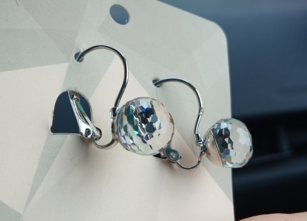 Фотография покупателя товара Серьги со стразами «Радужный день», шарик гранёный, миксы - Фото 1