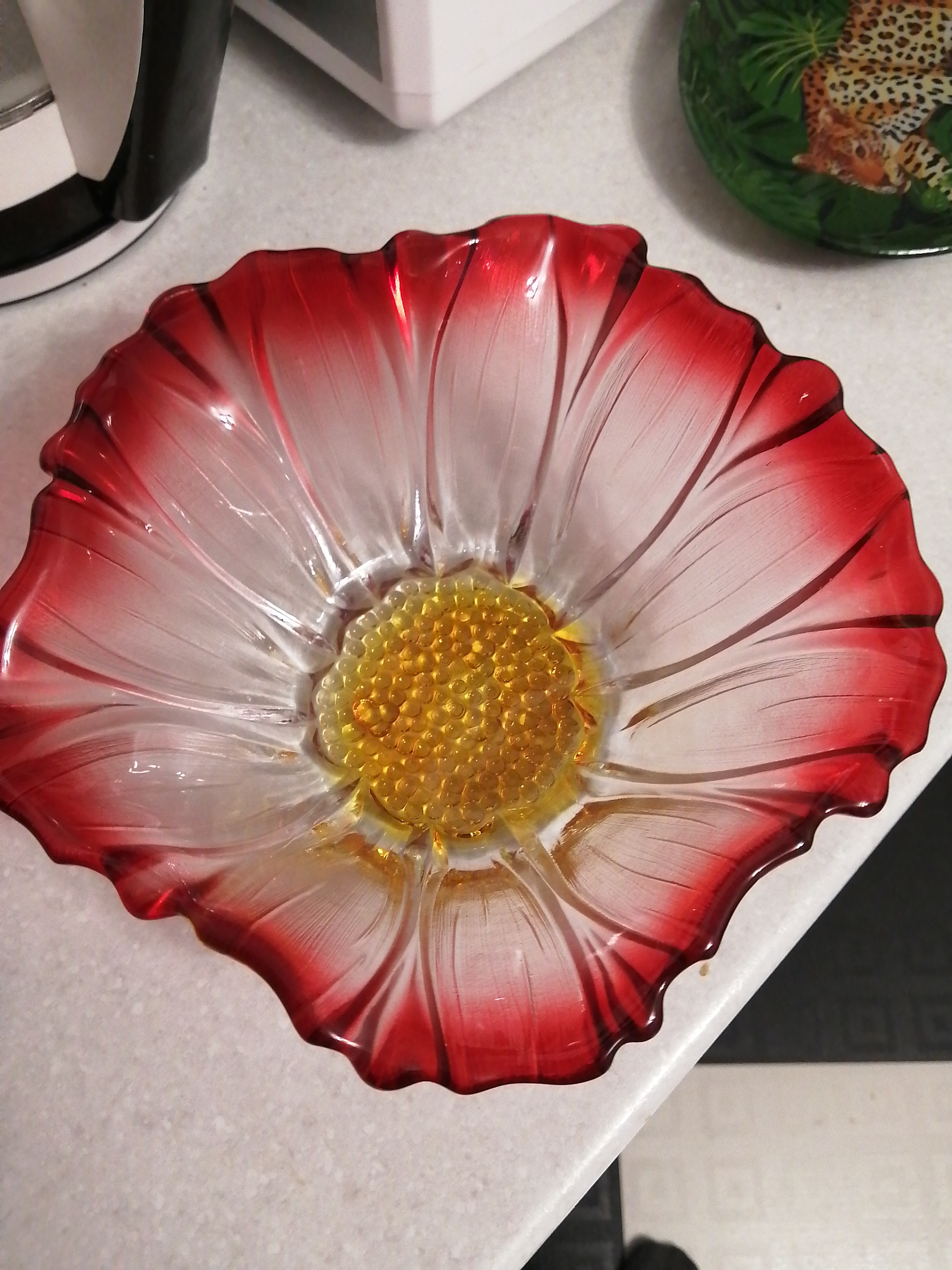 Фотография покупателя товара Салатник стеклянный «Цветок», 550 мл, d=19,5 см - Фото 4