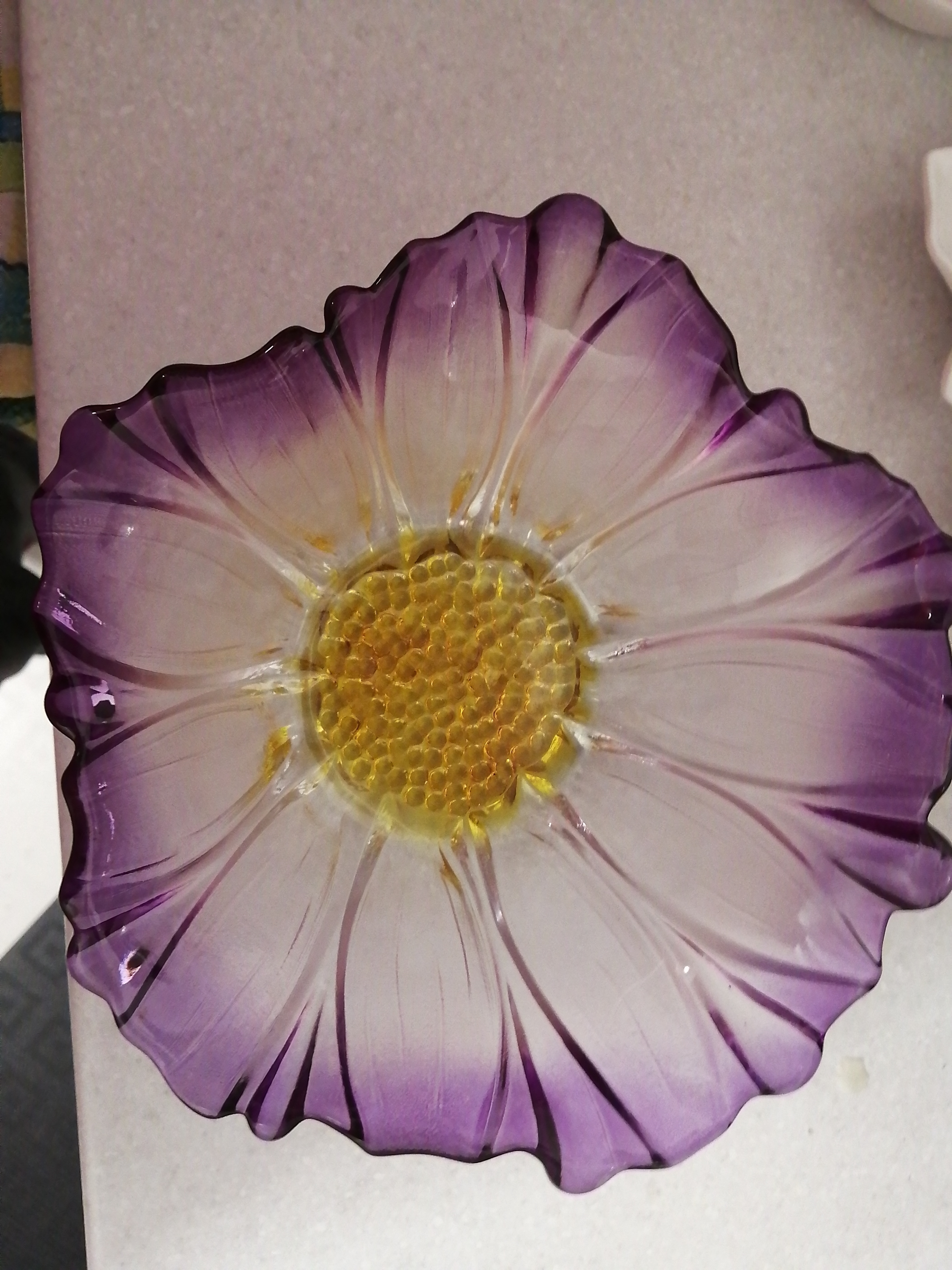 Фотография покупателя товара Салатник стеклянный «Фиолетовый цветок», 550 мл, 19,5×8 см - Фото 5