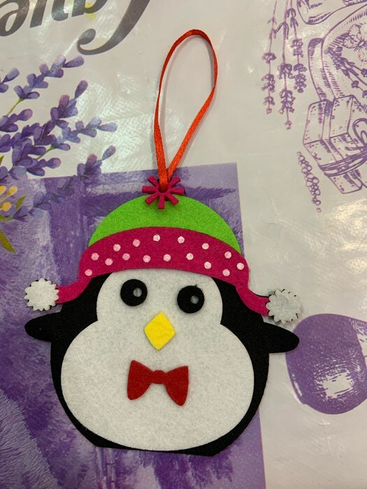 Фотография покупателя товара Набор для творчества - создай ёлочное украшение из фетра «Пингвин в шапочке» - Фото 8