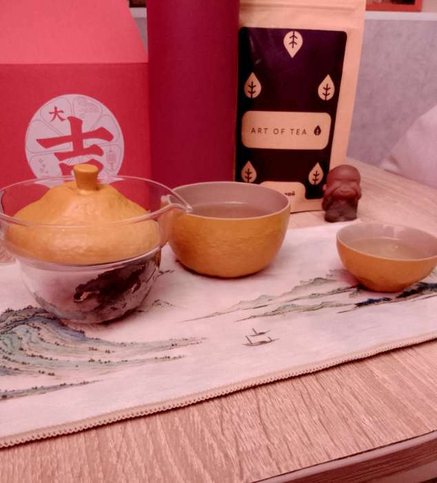 Фотография покупателя товара Набор для чайной церемонии керамический «Лимон», 6 предметов: стеклянная чаша с крышкой 210 мл, 2 керамические чаши 40 мл и 150 мл, салфетка, сумка, цвет жёлтый - Фото 3