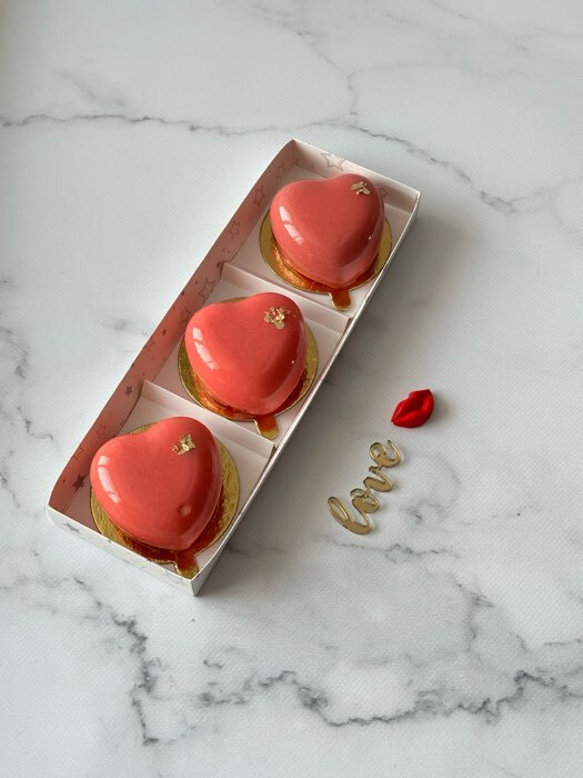 Фотография покупателя товара Коробка кондитерская для муссовых пирожных «Звёздочки», 27×8.6×6.5 см - Фото 16