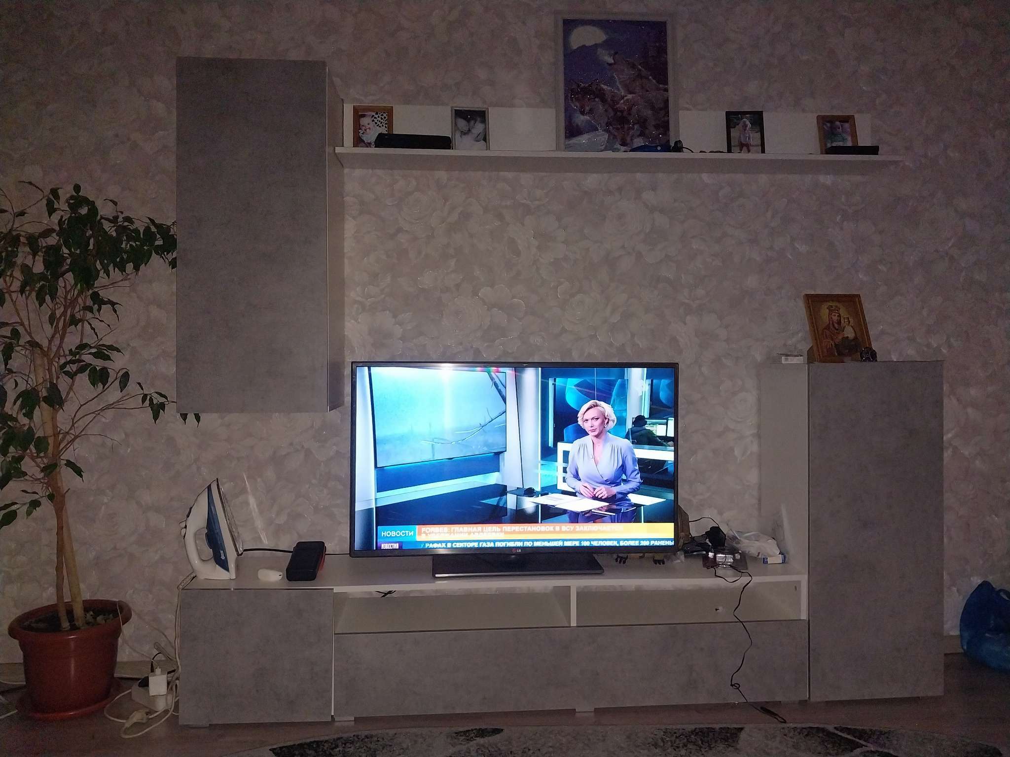 Фотография покупателя товара Гостиная под телевизор «Лира», 2130×1680×350 мм, цвет серый графит - Фото 40