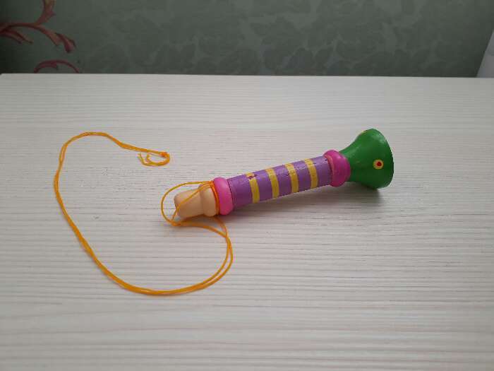 Фотография покупателя товара Музыкальная игрушка «Дудочка на веревочке», высокая, цвета МИКС - Фото 17