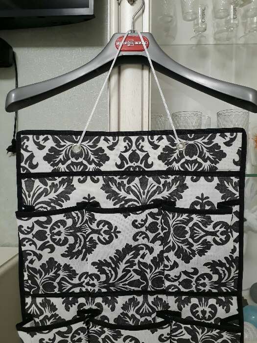 Фотография покупателя товара Органайзер подвесной с карманами «Вензель», 40×90 см, 12 отделений, цвет чёрно-белый
