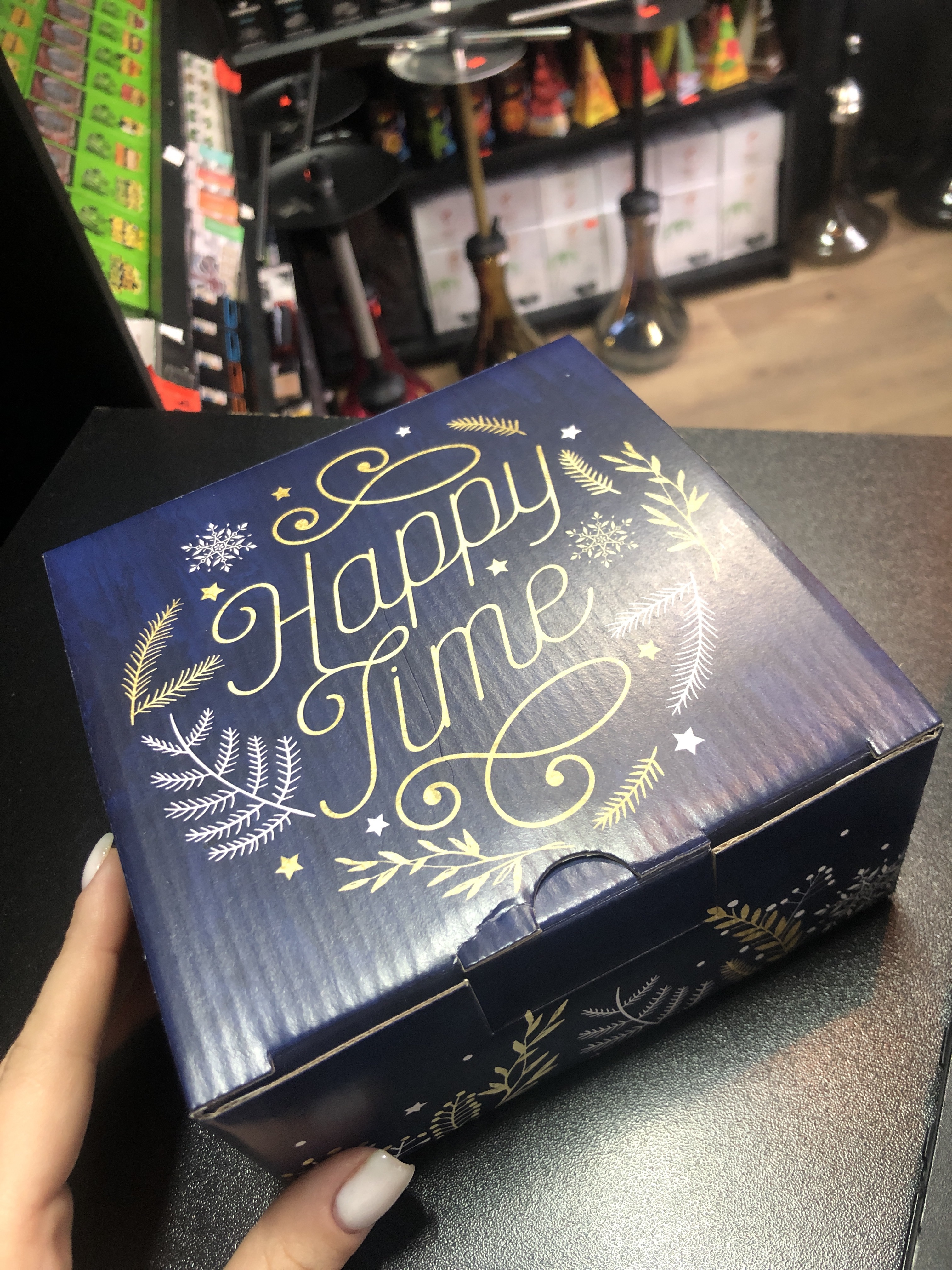Фотография покупателя товара Складная коробка «Новогоднее волшебство», 15 × 15 × 7 см - Фото 1