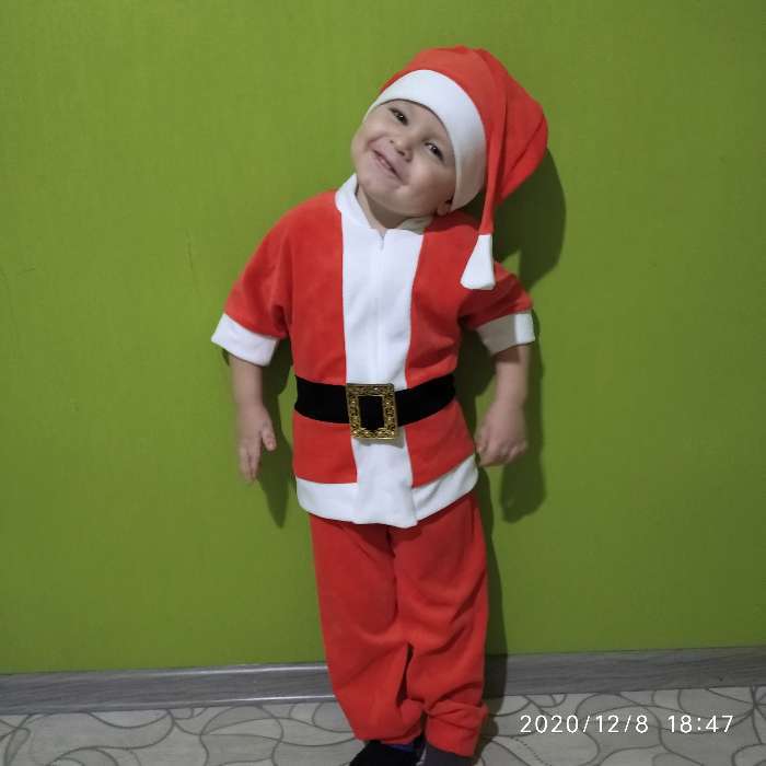 Фотография покупателя товара Карнавальный костюм от 1,5-3-х лет "Дед Мороз", велюр, куртка с ремнём, колпак, штаны, рост 92-98 см, цвета МИКС