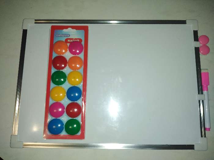 Фотография покупателя товара Доска магнитная двусторонняя, 36 × 25 см, маркер и магниты в наборе, без креплений, МИКС - Фото 4