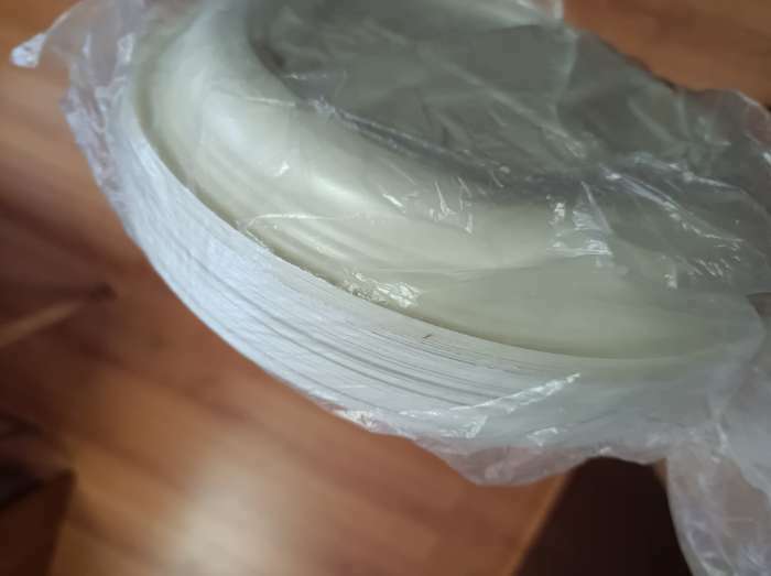 Фотография покупателя товара Тарелка пластиковая одноразовая «Экстра», d=20,5 см, цвет белый - Фото 3