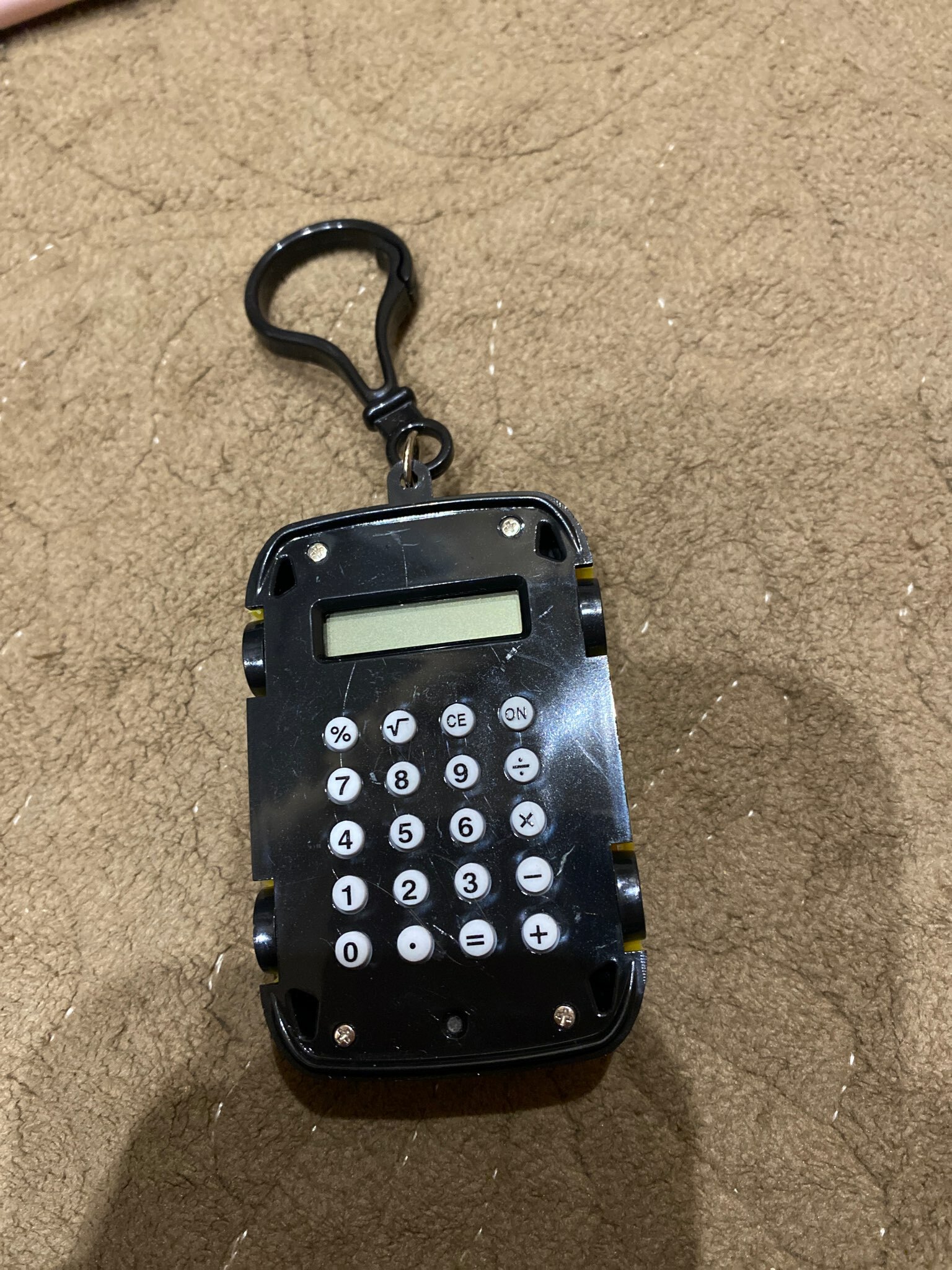 Фотография покупателя товара Калькулятор - брелок «Машина», 8-разрядный, МИКС - Фото 1