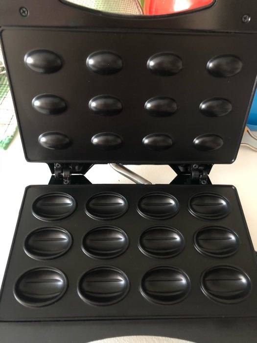Фотография покупателя товара Электровафельница Luazon LT-08, 750 Вт, орешки, антипригарное покрытие, черная