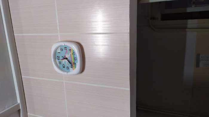 Фотография покупателя товара Детские настенные часы "Единорог", дискретный ход, d-17 см - Фото 1