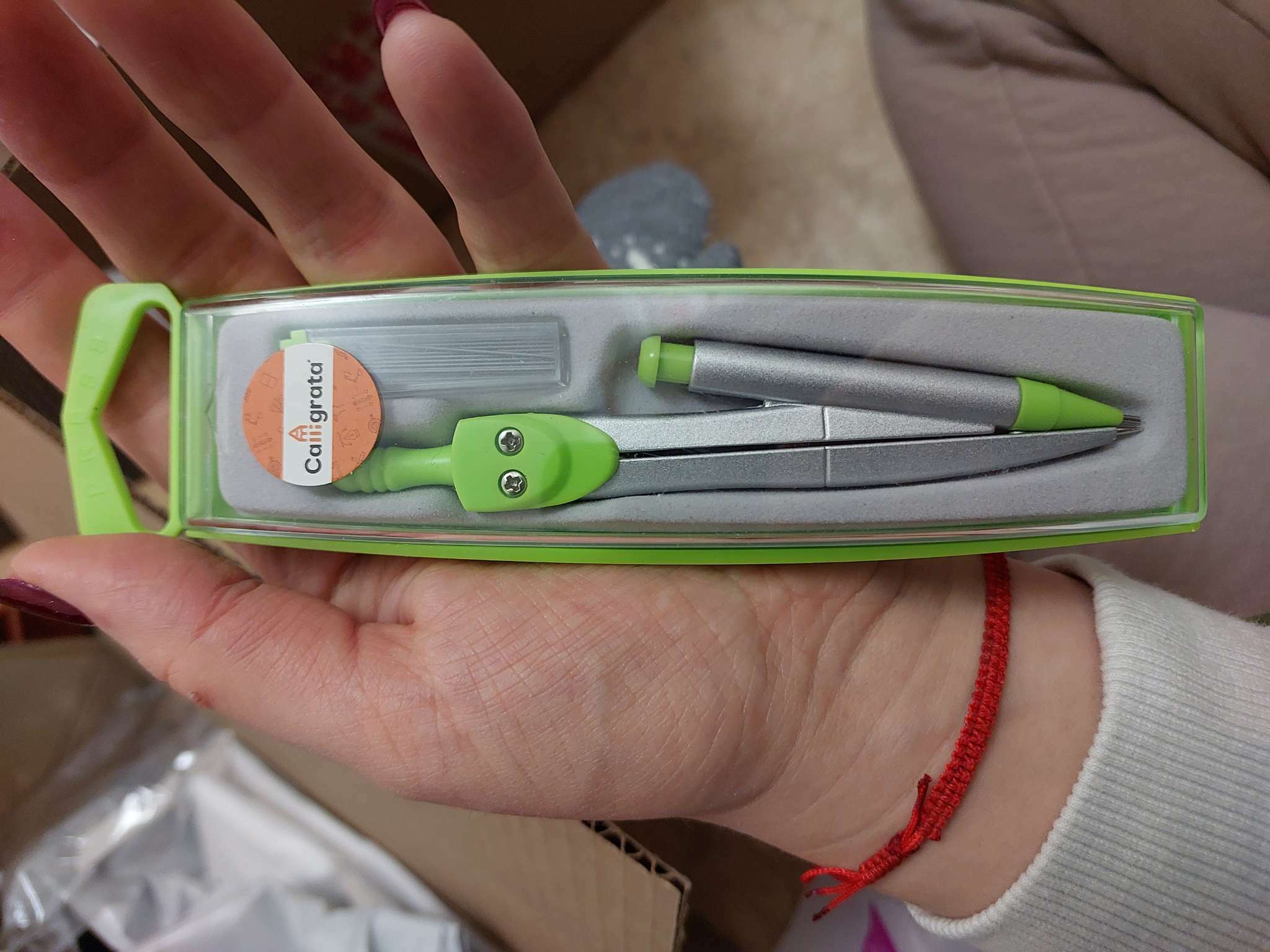 Фотография покупателя товара Циркуль металлический 120 мм, в пластиковом пенале, с запасными грифелями, Calligrata - Фото 1