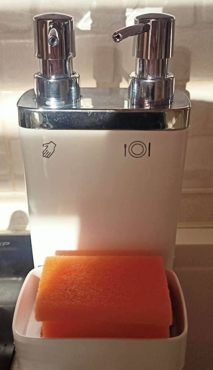 Фотография покупателя товара Дозатор для жидкого мыла с секцией для губки Viva, цвет дымчатый - Фото 8