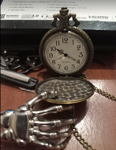 Фотография покупателя товара Часы карманные "СССР", кварцевые, цепочка l-40 см, d-4.5 см