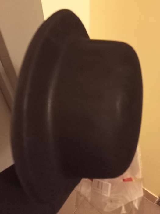 Фотография покупателя товара Карнавальная шляпа из пластика, р-р. 56-58, цвет чёрный