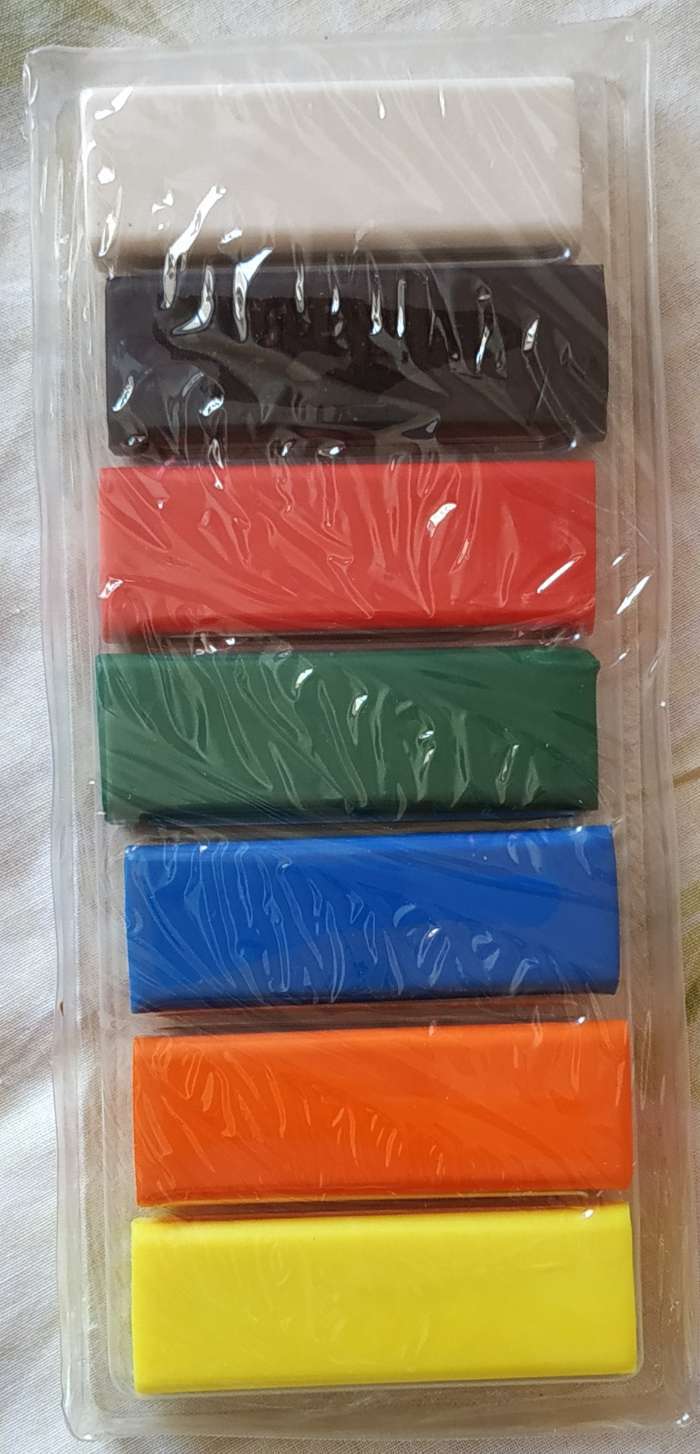 Фотография покупателя товара Набор пластика - полимерная глина, "Поделки за час", 7 классических цветов по 20 г - Фото 2
