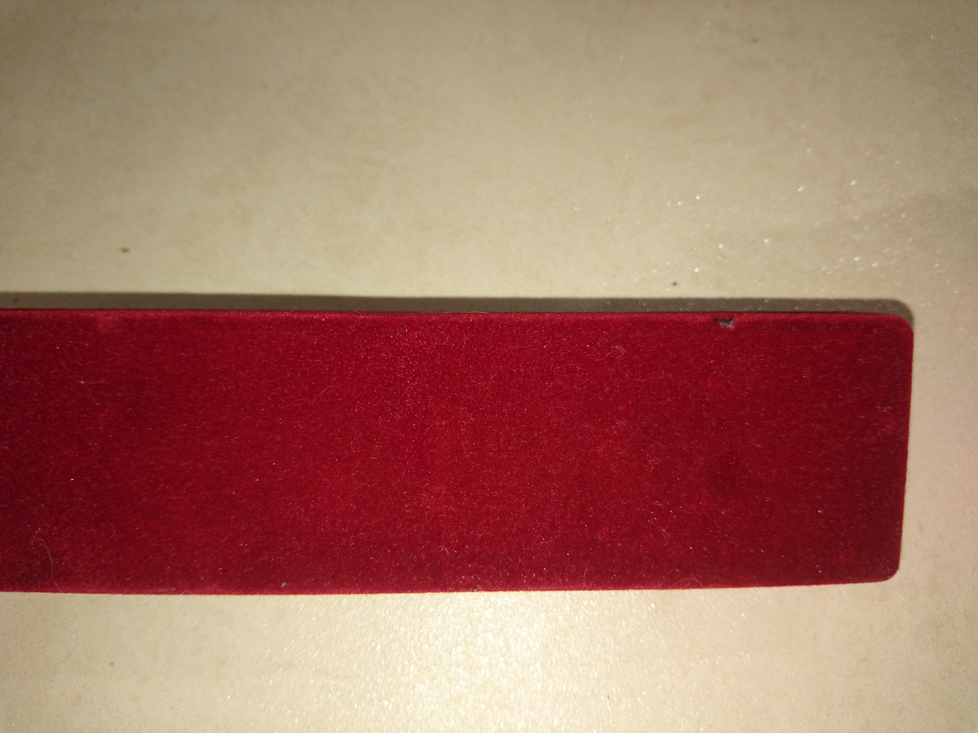 Фотография покупателя товара Футляр бархатный под зажим для галстука/кулон «Прямоугольник классический», 16,5×4,5×2,5, цвет красный - Фото 1