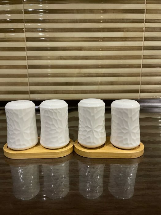 Фотография покупателя товара Набор фарфоровый для специй на бамбуковой подставке BellaTenero «Кракле», 2 предмета: солонка, перечница, цвет белый