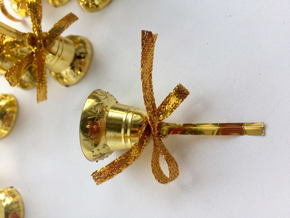 Фотография покупателя товара Украшение ёлочное "Колокольчики с бантиком и снежинками" (набор 12 шт) 2 см, золото - Фото 3