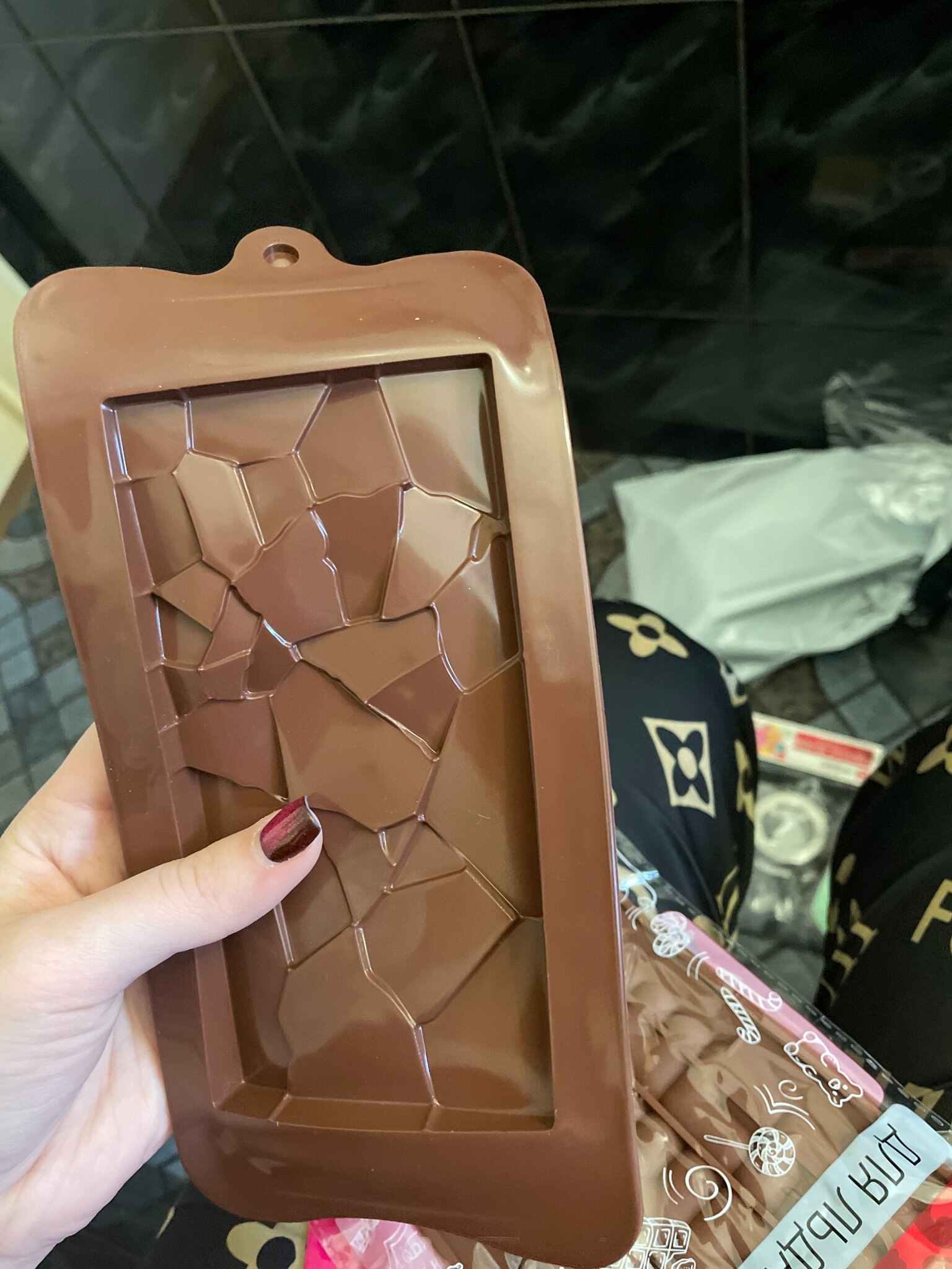Фотография покупателя товара Форма для шоколада Доляна «Дробленый шоколад», 21,2×10,6×1 см, цвет коричневый