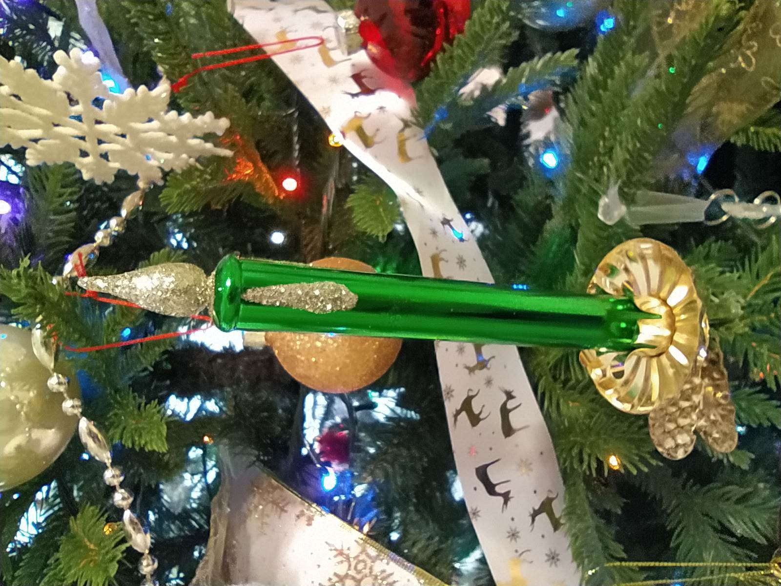 Фотография покупателя товара Украшение ёлочное "Новогодняя свеча" 1,5х11 см (набор 2 шт) зелёный