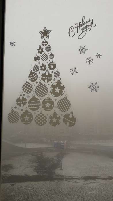 Фотография покупателя товара Наклейки для окон «Cнежинки», многоразовая, 33 х 50 см, Новый год - Фото 75