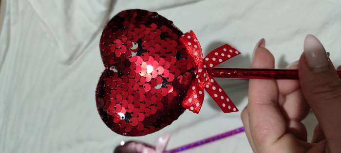 Фотография покупателя товара Ручка «Сердечки», с паеткми, цвета МИКС - Фото 2