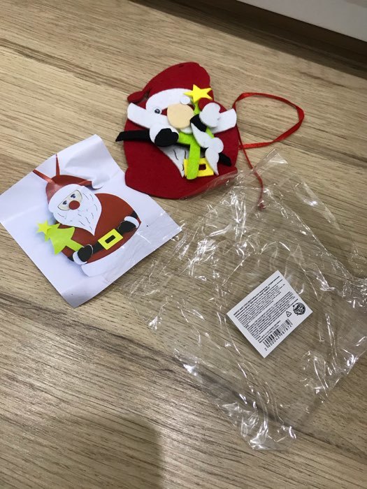 Фотография покупателя товара Набор для творчества - создай ёлочное украшение из фетра «Дед мороз с ёлкой» - Фото 1