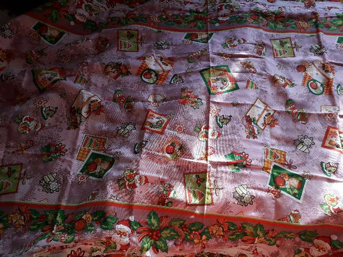 Фотография покупателя товара Скатерть рогожка «Дед Мороз» 145х145 см, цвет розовый - Фото 3