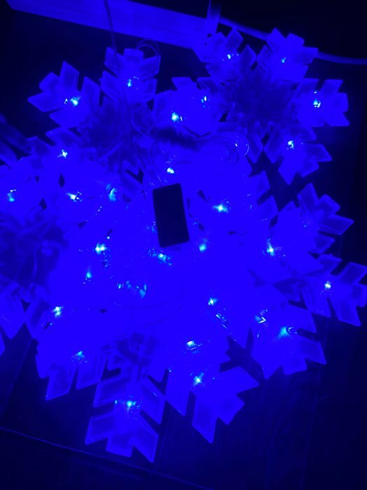 Фотография покупателя товара Гирлянда «Нить» 2 м с насадками «Снежинка матовая», IP20, прозрачная нить, 36 LED, свечение синее, 220 В - Фото 1