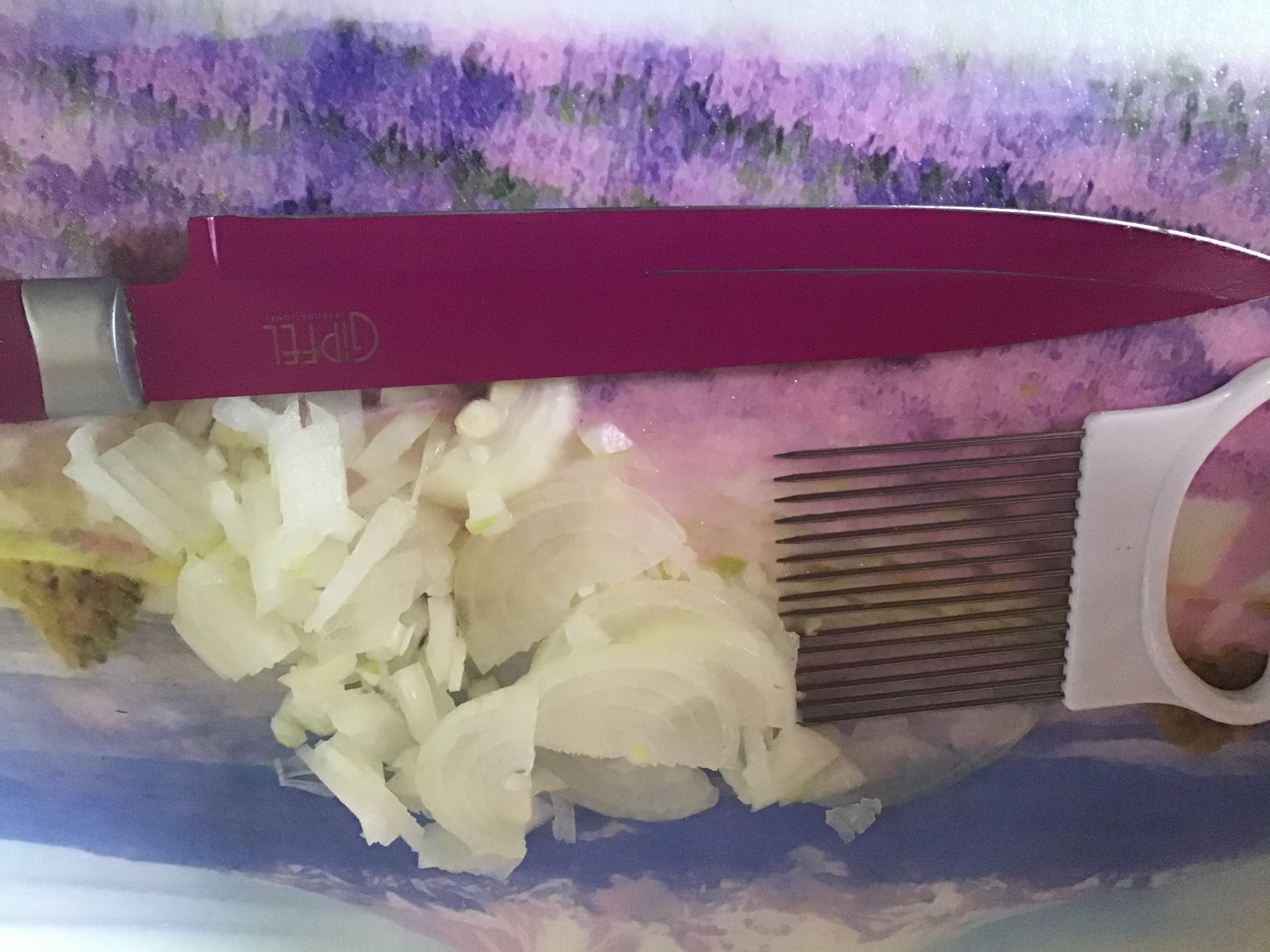 Фотография покупателя товара Приспособление для нарезки лука Доляна, 11×8 см, цвет МИКС - Фото 5