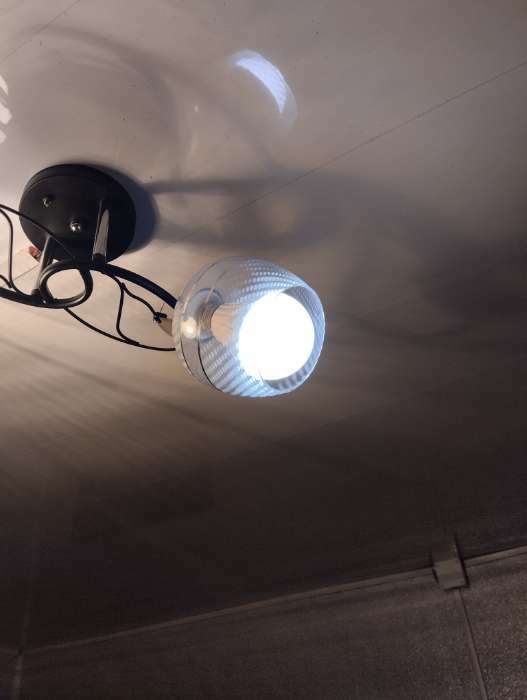 Фотография покупателя товара Лампа аварийного освещения с аккум. Е27-7W-6500К-SMD-16-5730-420Lm-180deg-1200mA-85-265V - Фото 1