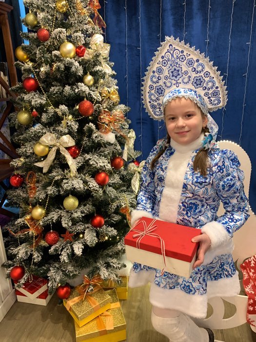 Фотография покупателя товара Карнавальный костюм «Снегурочка», для девочки, размер 30, рост 116 см - Фото 9