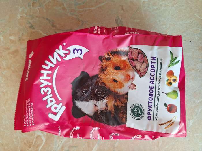 Фотография покупателя товара Корм-лакомство «Зоомир Грызунчик 1» для грызунов и кроликов, хрустящие гранулы, 150 г - Фото 4