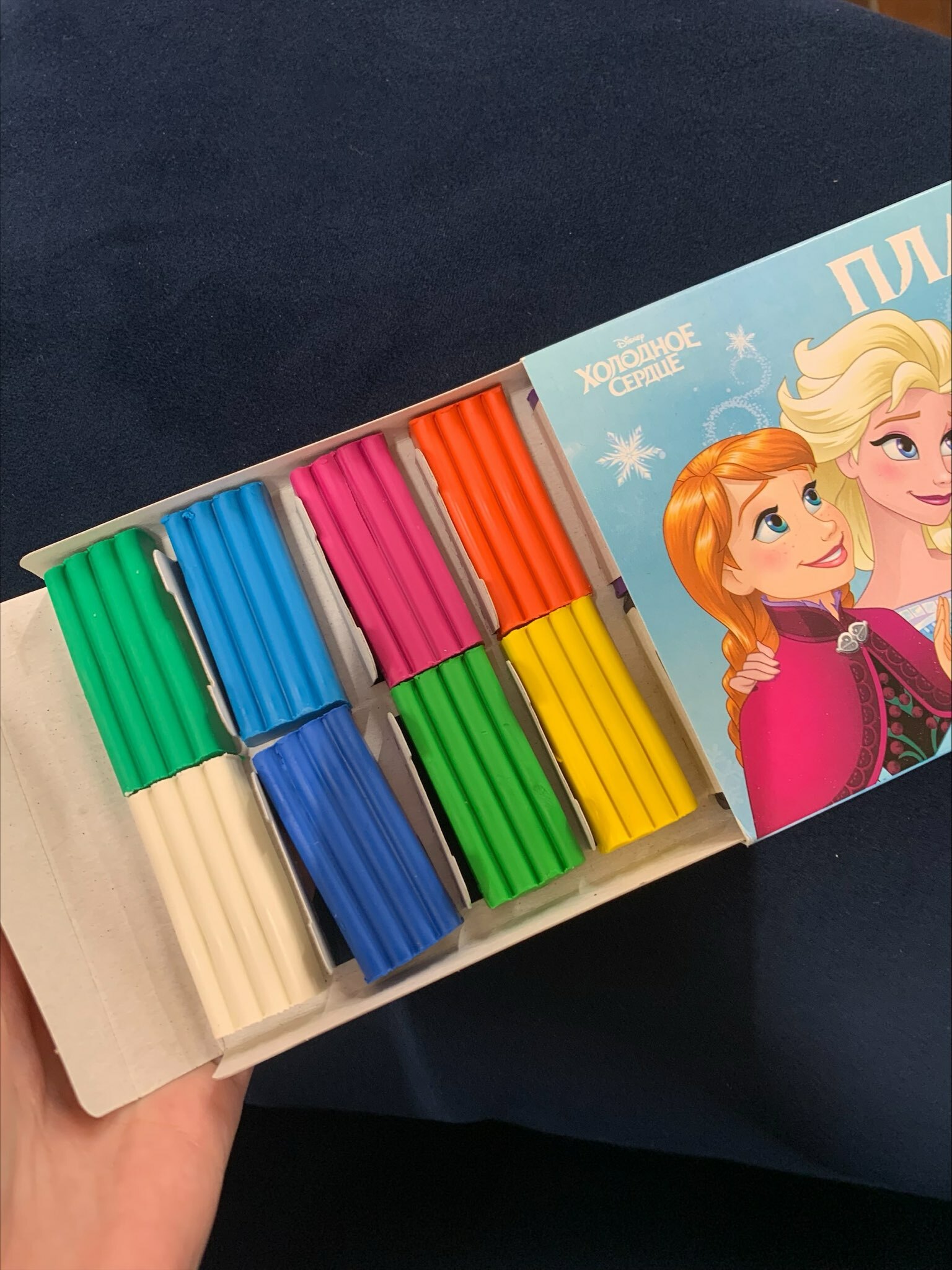 Фотография покупателя товара Пластилин 12 цветов 180 г «Эльза и Анна», Холодное сердце - Фото 1