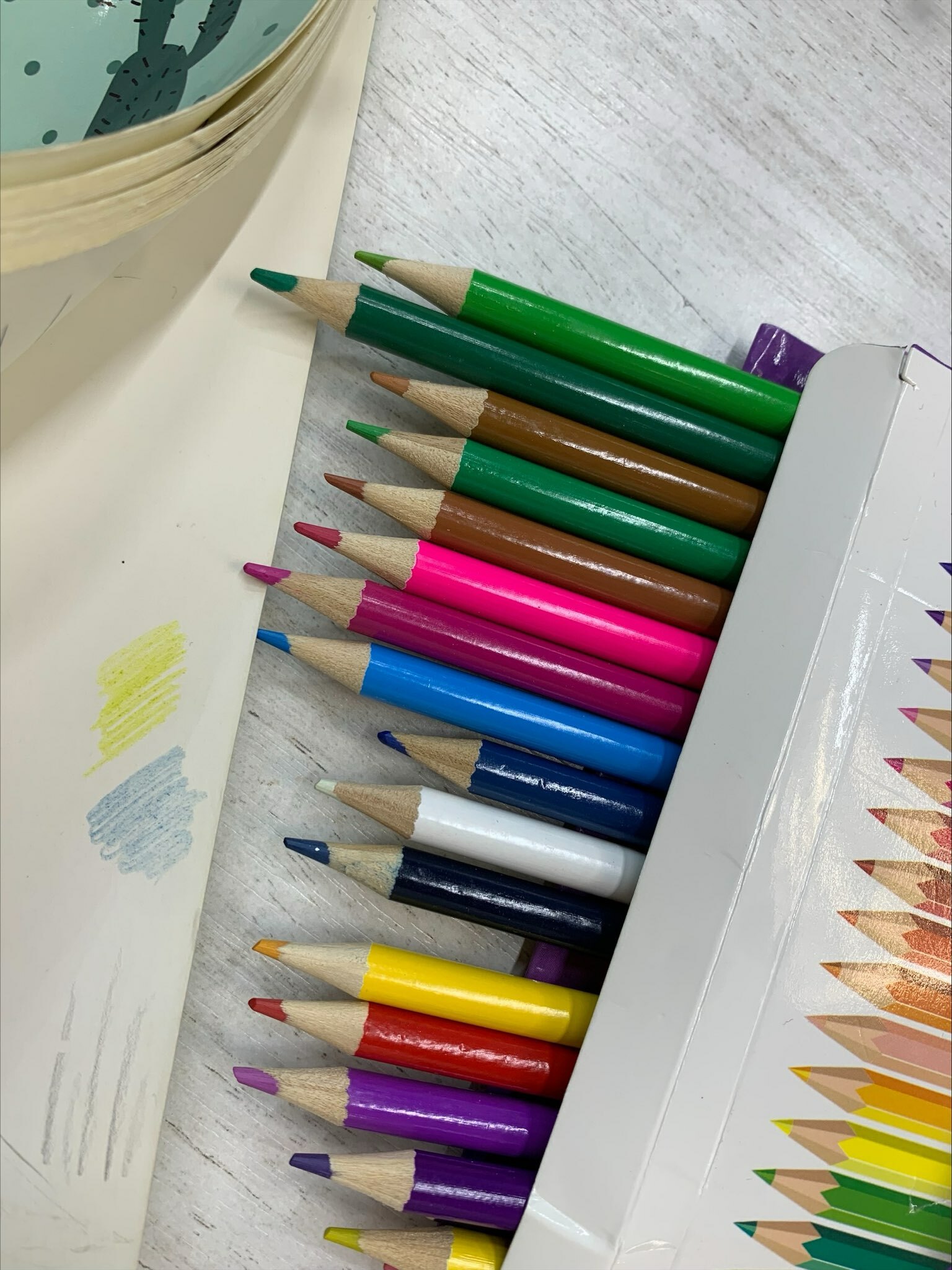 Фотография покупателя товара Карандаши цветные 22 цвета «Смешарики», «Друзья» - Фото 1