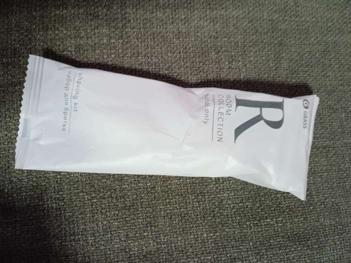 Фотография покупателя товара Набор бритвенный Room (бритва с двумя лезвиями, крем для бритья, 10 г) флоу-пак - Фото 1