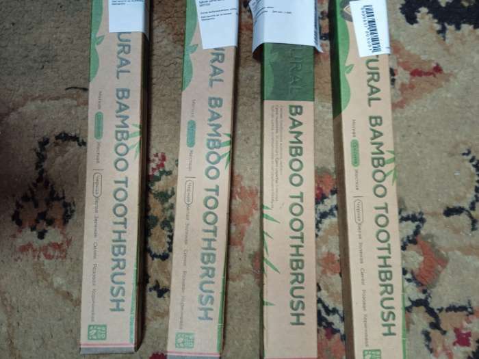 Фотография покупателя товара Зубная щетка бамбуковая средняя в коробке, черная - Фото 1