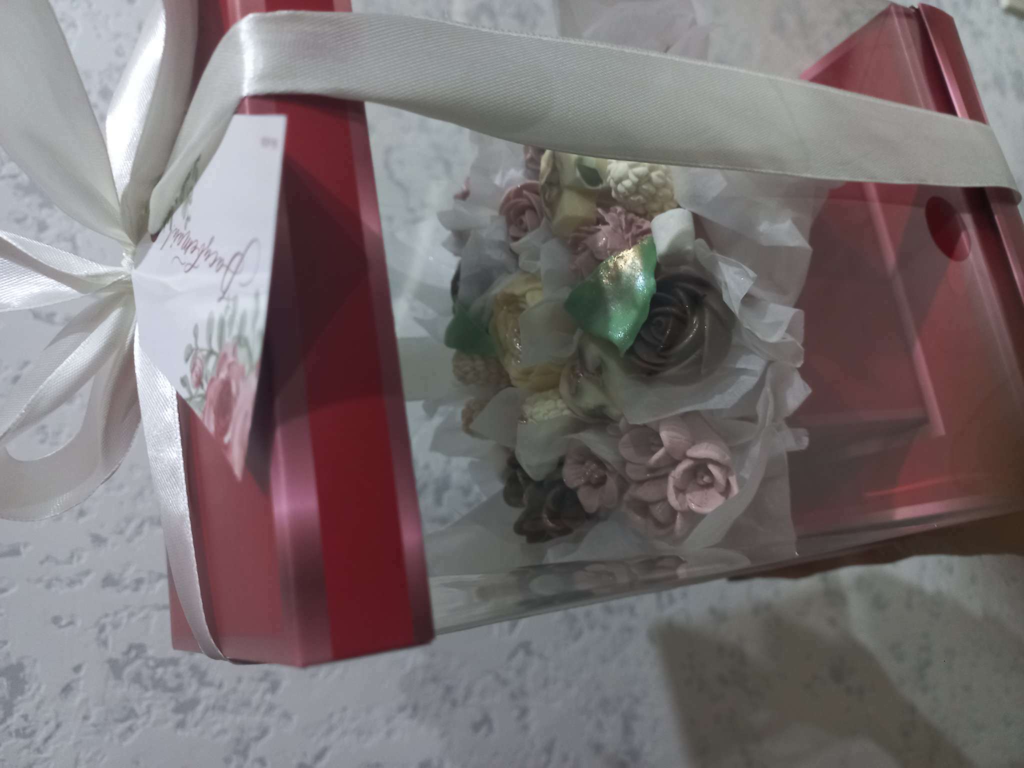 Фотография покупателя товара Коробка для цветов с вазой и PVC окнами, складная, 16×23×16 см, крафт - Фото 11