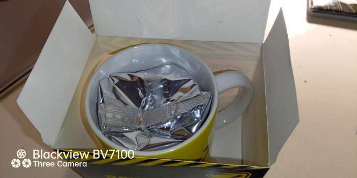 Фотография покупателя товара Подарочный набор «Осторожно! Крепкий чай»: чай чёрный 50 г., кружка 300 мл.