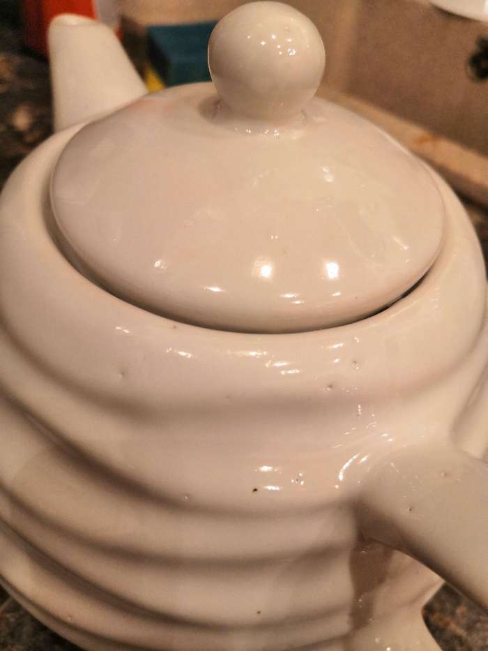 Фотография покупателя товара Чайник для заварки "Волна", белый, керамика, 0.8 л - Фото 3