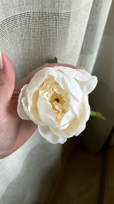 Фотография покупателя товара Цветы искусственные "Роза Эстетика" 7х65 см, белый - Фото 2
