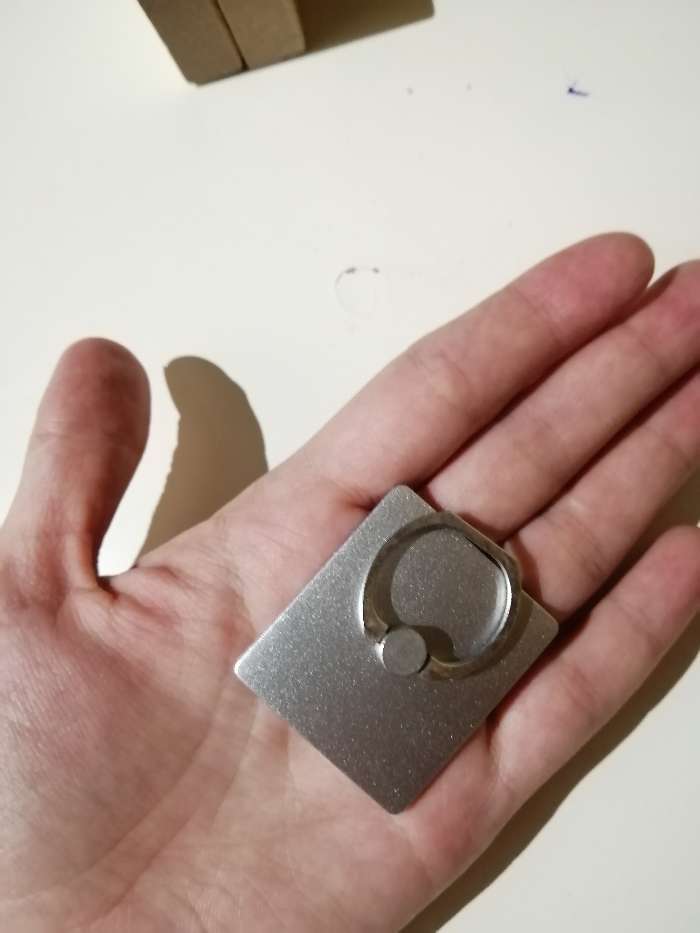 Фотография покупателя товара Держатель-подставка с кольцом для телефона LuazON, в форме квадрата, серебристый - Фото 2