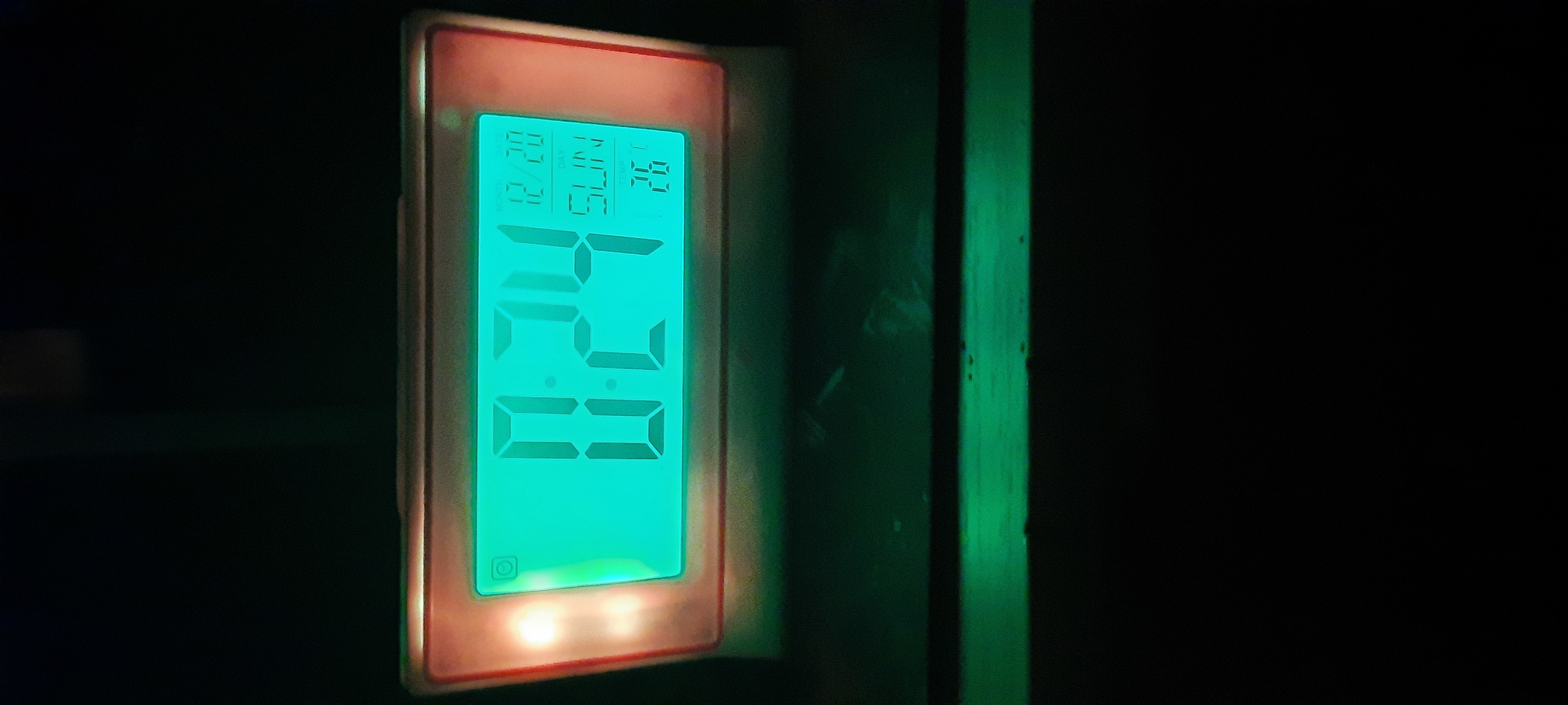 Фотография покупателя товара УЦЕНКА Часы-будильник  LuazON LB-07, цвет МИКС Уценка - Фото 4