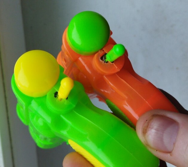 Фотография покупателя товара Пистолет «Бластер», стреляет шариками, цвета МИКС - Фото 5